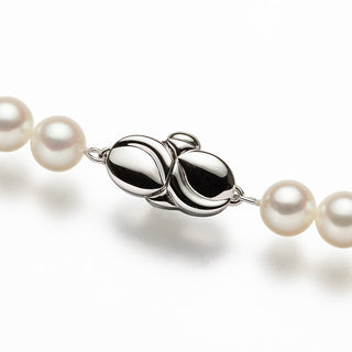 【森氏珍珠福袋】阿古屋珍珠项链耳环套装。项链：7.0毫米，耳环/耳钉：7.5毫米。项链总长度：约42厘米。