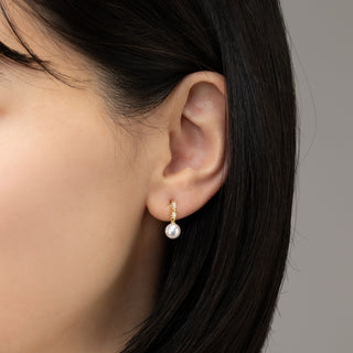 アコヤパールピアス 6.0mm D 0.14ct