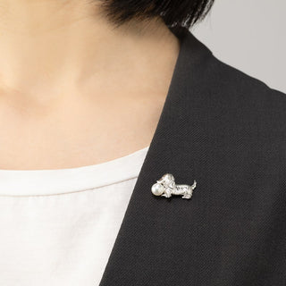 Akoya 珍珠胸针（长毛腊肠犬）