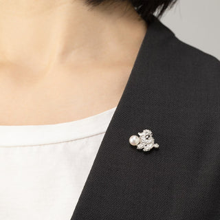 Akoya 珍珠胸针（玩具贵宾犬）