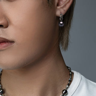 【nonbinary】黒蝶パールピアス 10.7mm