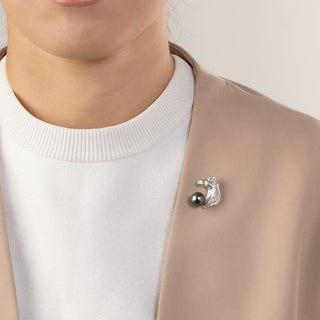 黒蝶パールピンブローチ（馬） 9.5mm