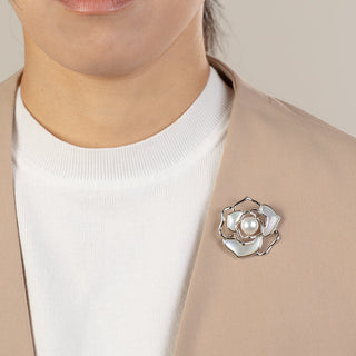 白蝶パールブローチ 10.4mm