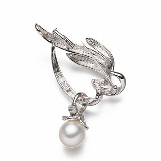 White pearl brooch 11.0mm