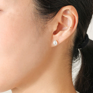 白蝶パールピアス バロック