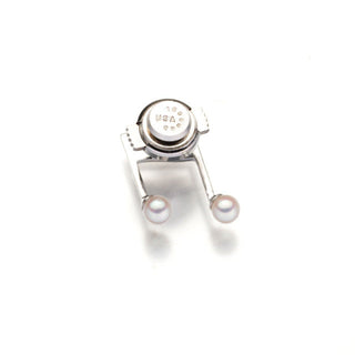 Akoya pearl pin brooch (2001) 16th note 4.0mm